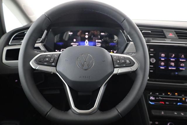 Volkswagen Touran Comfortline BMT/Start-Stopp 1.5 TSI DSG Comfortline, 7-Sitzer, AHK, Navi, Kamera, Side, Winter, 4-J. Garantie 