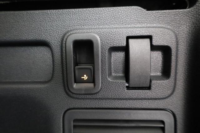 Volkswagen Touran Comfortline BMT/Start-Stopp 1.5 TSI DSG Comfortline, 7-Sitzer, AHK, Navi, Kamera, Side, Winter, 4-J. Garantie 