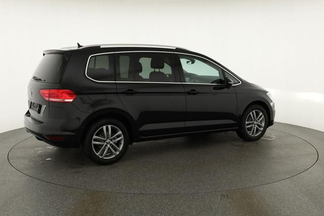 Volkswagen Touran Comfortline BMT/Start-Stopp 1.5 TSI DSG Comfortline, 7-Sitzer, AHK, Navi, Kamera, Side, Winter, 4-J. Garantie 