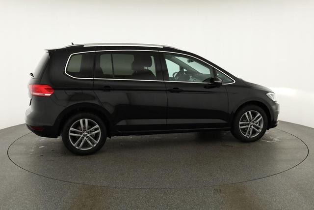 Volkswagen Touran Comfortline BMT/Start-Stopp 1.5 TSI DSG Comfortline, 7-Sitzer, AHK, Navi, Kamera, Side, Winter, 4-J. Garantie 
