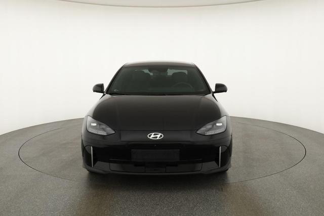 Hyundai IONIQ 6 Uniq Elektro 77,4 kWh, Matrix, HuD, Side, AreaView, Navi, BOSE, Winter 