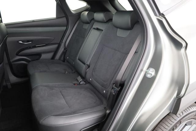 Hyundai TUCSON 1,6 T-GDI PHEV 1.6 Luxury, AHK, Pano, Matrix, HuD, Side, Winter 