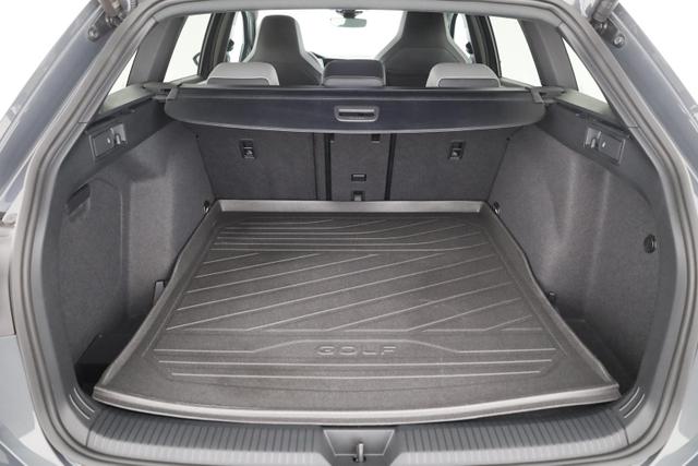 Volkswagen Golf R-Line VIII Variant 2.0 TDI DSG R-LINE, IQ.Light, Navi, Kamera, Winter, 18-Zoll 