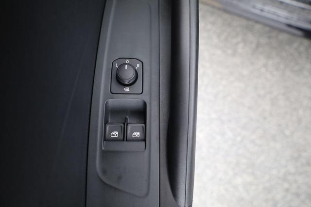 Skoda Fabia Selection 1.0 TSI Selection, Park, Winterpaket, SmartLink, 4-J Garantie 