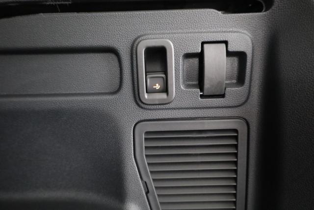 Volkswagen Touran Comfortline BMT/Start-Stopp 1.5 TSI DSG Comfortline, AHK, Navi, Kamera, Side, Winter, 4-J. Garantie 