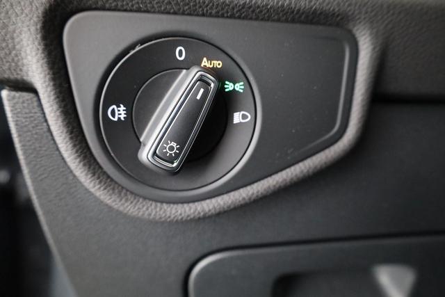 Volkswagen Touran Comfortline BMT/Start-Stopp 1.5 TSI DSG Comfortline, AHK, Navi, Kamera, Side, Winter, 4-J. Garantie 