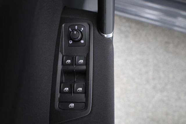 Volkswagen Touran Comfortline BMT/Start-Stopp 1.5 TSI DSG Comfortline, AHK, Navi, Kamera, Side, Winter, 4-J. Garantie 