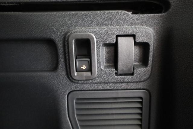 Volkswagen Touran Comfortline BMT/Start-Stopp 1.5 TSI DSG Comfortline, AHK, Navi, Kamera, Side, Winter, 4-J. Garantie 