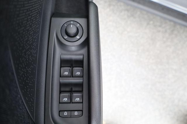 Skoda Elroq 60 Loft Loft, Navi, Kamera, Side, Winter, 19-Zoll 