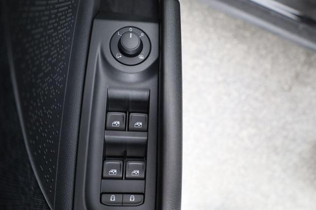 Skoda Elroq 60 Loft Loft, Navi, Kamera, Side, Winter, 19-Zoll 