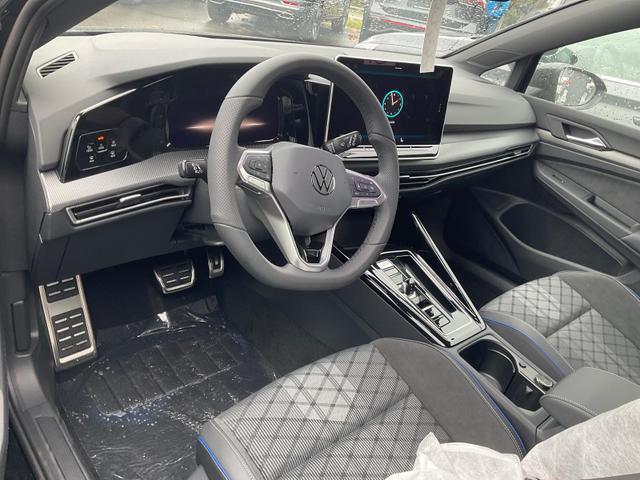 Volkswagen Golf - 1.5 eTSI 110 kW R-Line R-Line, Navi, Kamera, Side, Winter, 18-Zoll
