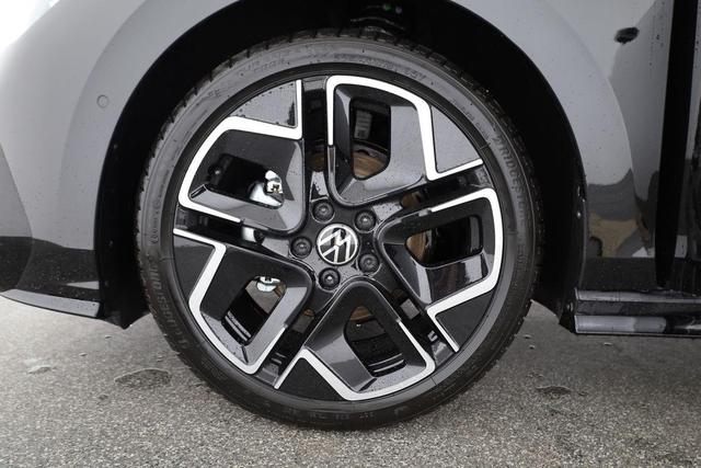 Volkswagen Golf 1.5 eTSI 110 kW R-Line R-Line, Navi, Kamera, Side, Winter, 18-Zoll 