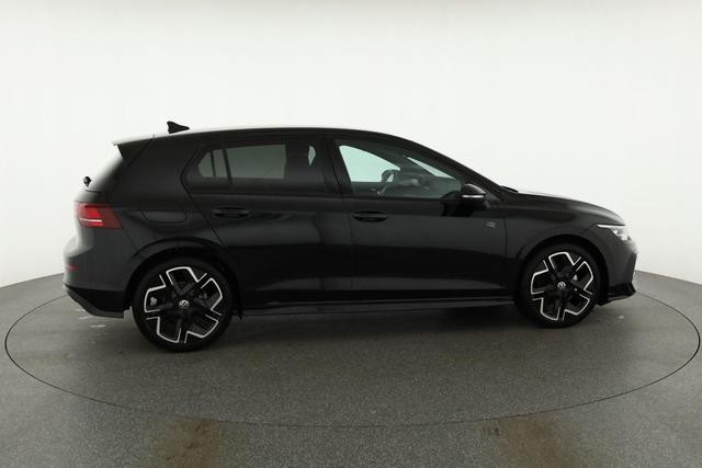 Volkswagen Golf 1.5 eTSI 110 kW R-Line R-Line, Navi, Kamera, Side, Winter, 18-Zoll 