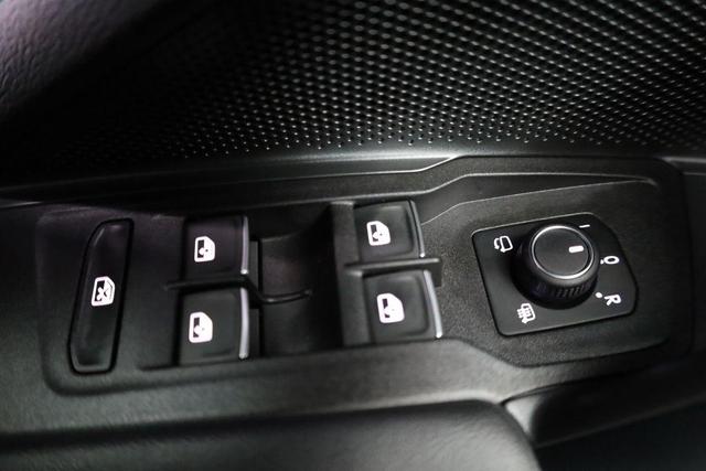 Volkswagen Tiguan 2.0 TSI 195 kW 4Motion R-Line DSG 4M Black, AHK, IQ.Light, AreaView, 20-Zoll, Navi 