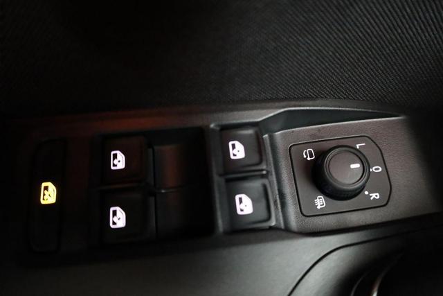 Cupra Leon Sportstourer 1.5 eTSI DSG, Matrix, AHK, Winter, 5-J. Garantie 