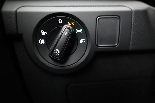 Volkswagen T-Cross 1.0 TSI 85 kW Life DSG Life, IQ.Light, Kamera, Side, Winter, 17-Zoll 