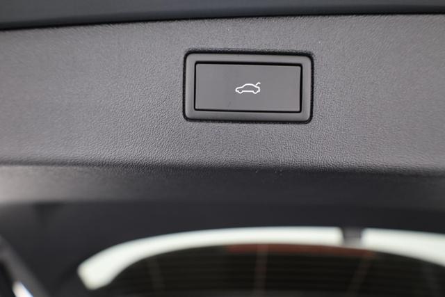 Volkswagen Tiguan 1.5 eTSI 110 kW Life DSG Life, Pano, Navi, EasyOpen, LED-Plus, 5 J.-Garantie 