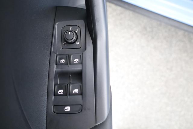 Volkswagen T-Cross 1.0 TSI 85 kW Life DSG Life, IQ.Light, Kamera, Side, Winter, 17-Zoll 