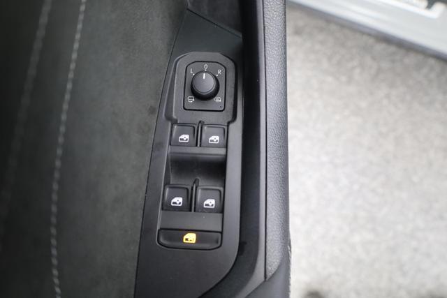 Skoda Kodiaq Sportline 4x4 2.0 TDI DSG Sportline, Pano, AHK, Navi, Side, Matrix, el. Klappe, FS beheizbar 