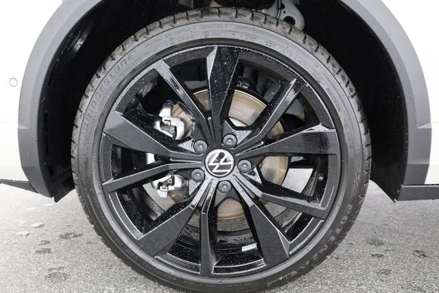 Volkswagen T-Roc R-Line 4Motion 2.0 TSI DSG 4M Black Style, AHK, Pano, HuD, AreaView, Side, Winter 