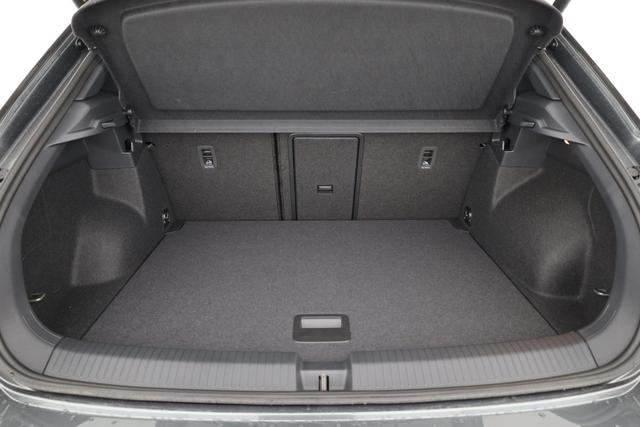 Volkswagen T-Roc R-Line 4Motion 2.0 TSI DSG 4M Black Style, AHK, Pano, HuD, AreaView, Side, Winter 