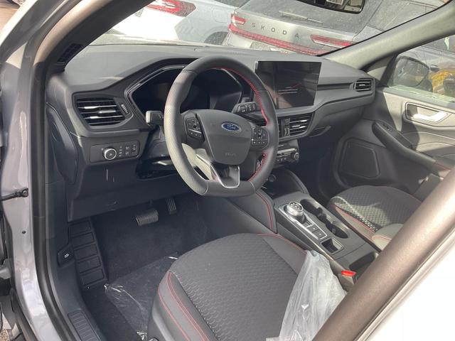 Ford Kuga - ST-Line 1.5 EcoBoost ST-Line, Navi, AHK, LED, Kamera, Winter, FS beheizbar