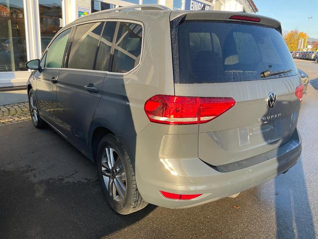 Volkswagen Touran Comfortline BMT/Start-Stopp 1.5 TSI DSG Comfortline, 7-Sitzer, AHK, Navi, Kamera, Side, Winter, 4-J. Garantie 