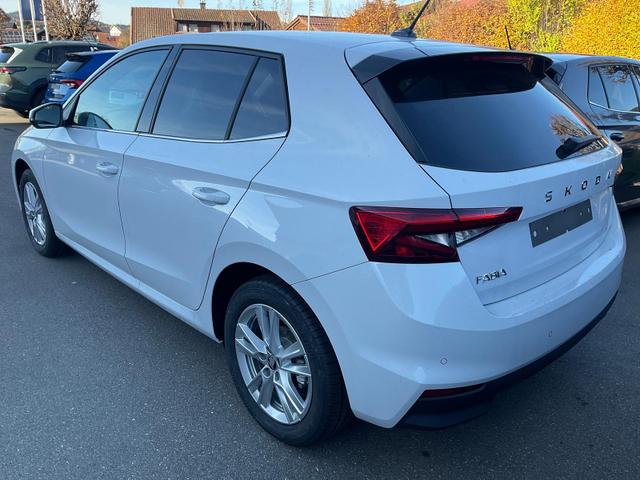 Skoda Fabia Selection 1.0 TSI DSG 130 Jahre, LED, Kamera, ACC, Side, Ladeboden, Winter 