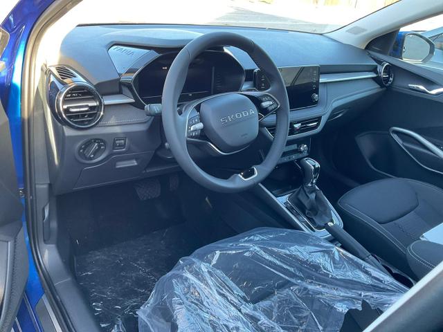 Skoda Fabia - Selection 1.0 TSI DSG 130 Jahre, LED, Kamera, ACC, Side, Ladeboden, Winter