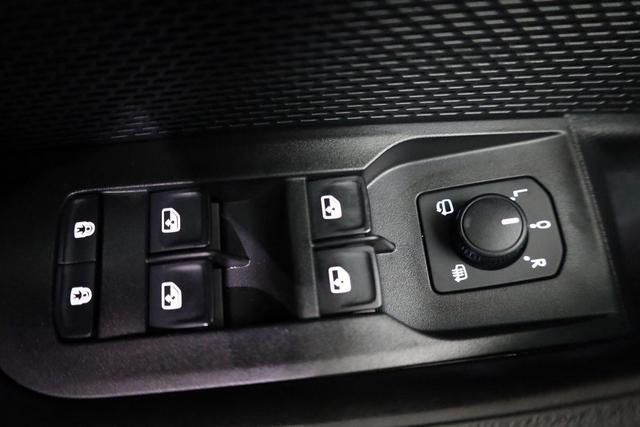 Skoda Octavia Combi 1.5 TSI mHEV 110 kW Selection DSG Selection, Side, el. Klappe, Kamera, Winter 