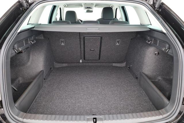 Skoda Octavia Combi 1.5 TSI mHEV 110 kW Selection DSG Selection, Side, el. Klappe, Kamera, Winter 