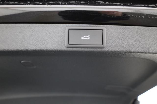 Skoda Octavia Combi 1.5 TSI mHEV 110 kW Selection DSG Selection, Side, el. Klappe, Kamera, Winter 