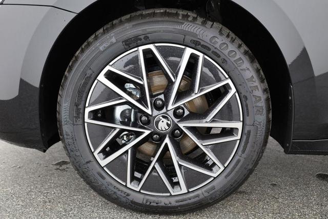 Skoda Octavia Combi 1.5 TSI mHEV 110 kW Selection DSG Selection, Side, el. Klappe, Kamera, Winter 