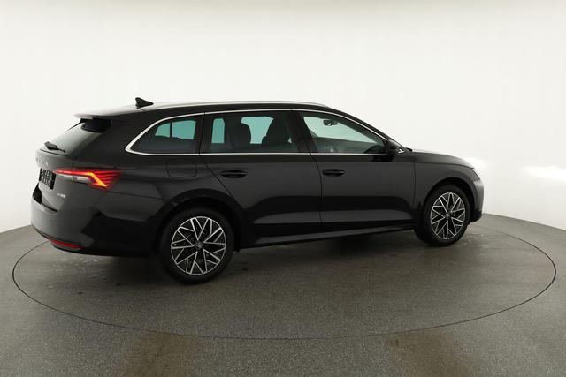 Skoda Octavia Combi 1.5 TSI mHEV 110 kW Selection DSG Selection, Side, el. Klappe, Kamera, Winter 