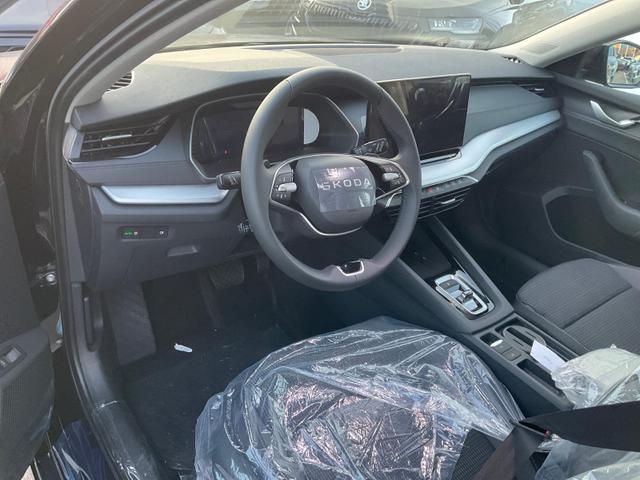 Lagerfahrzeug Skoda Octavia Combi - 2.0 TDI 110 kW Selection DSG Selection, Navi, AHK, el. Klappe, 5-J Garantie