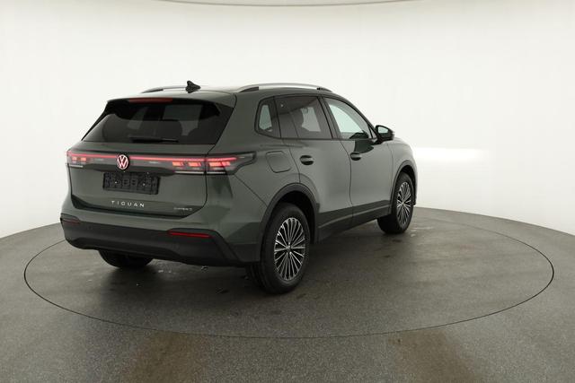 Volkswagen Tiguan 1.5 TSI eHybrid 150 kW Life DSG Life, AHK, IQ.Light, Navi, ParkAssist 