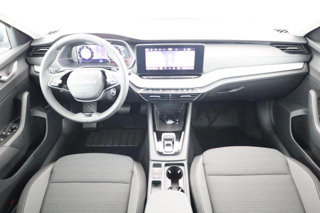 Skoda Octavia Combi 1.5 TSI mHEV 110 kW Selection DSG Selection, Side, el. Klappe, Kamera, Winter 