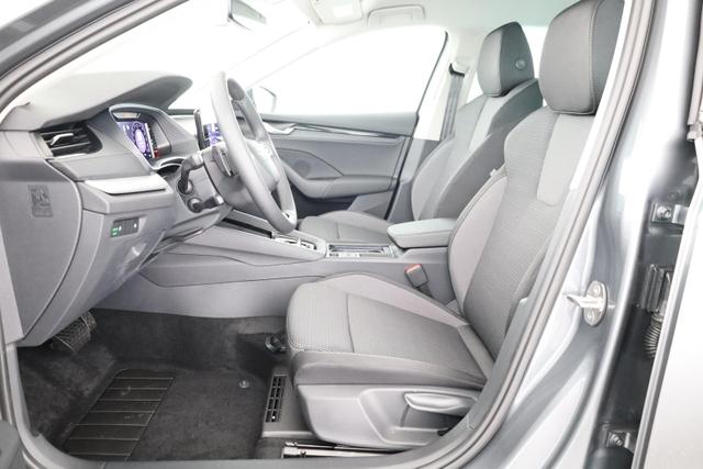 Skoda Octavia Combi 1.5 TSI mHEV 110 kW Selection DSG Selection, Side, el. Klappe, Kamera, Winter 