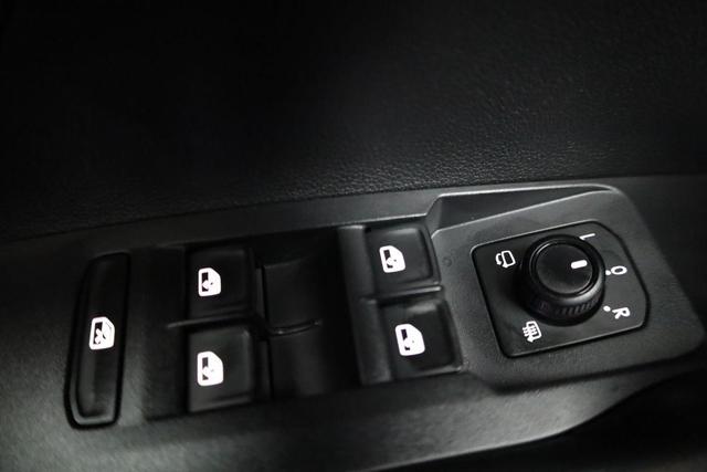 Volkswagen T-Cross 1.0 TSI 85 kW Life DSG Life, LED, Kamera, ACC, Side, Winter, 17-Zoll, 3-J. Garantie 