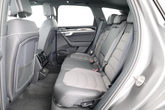 Volkswagen Touareg 3.0 TDI 210 kW 4Motion R-Line V6 4M Black, AHK, 22-Zoll, Dynaudio, HuD, Luft, Standheizung 
