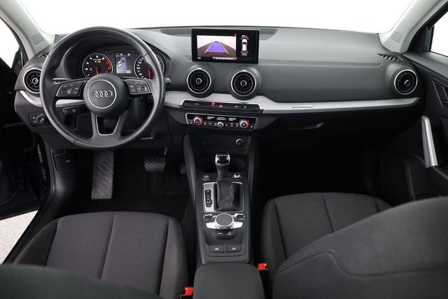 Audi Q2 35 TFSI basis S-Tronic, LED, Kamera, 16 Zoll 