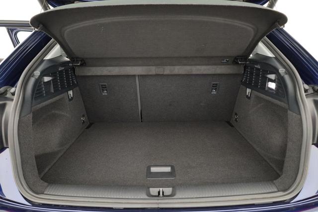 Audi Q2 35 TFSI basis S-Tronic, LED, Kamera, 16 Zoll 