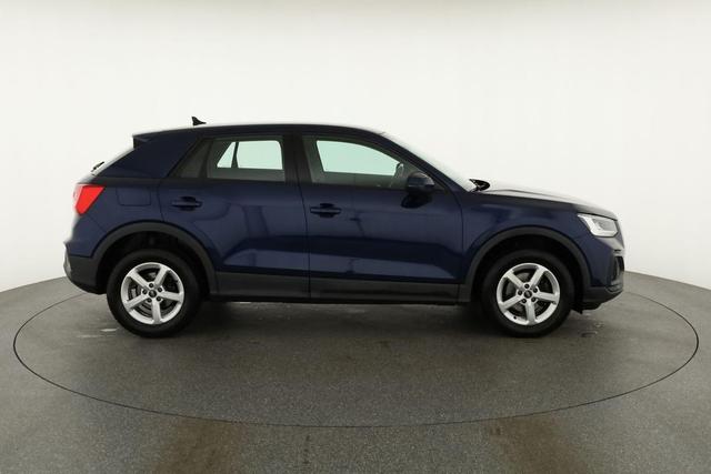 Audi Q2 35 TFSI basis S-Tronic, LED, Kamera, 16 Zoll 