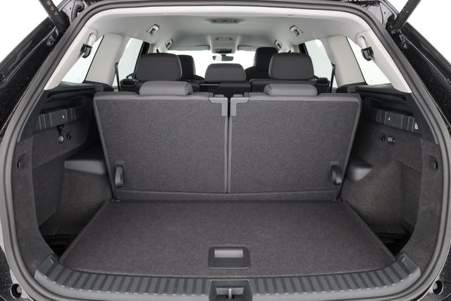 Skoda Kodiaq 2.0 TDI 142kW 4x4 Selection DSG Selection, 7-Sitzer, AHK, Navi, Side, el. Klappe, AreaView, ParkAssist 