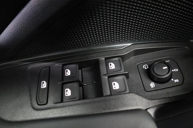 Volkswagen Tiguan 1.5 eTSI 110 kW Life DSG Life, easyOpen, LED-Plus, Winterpaket 