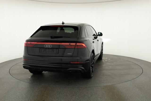 Audi Q8 50 TDI quattro qu S-LINE, Standheizung, HuD, Luft, Pano, B&O, 23-Zoll, AHK, Leder, AreaView, Optik schwarz 