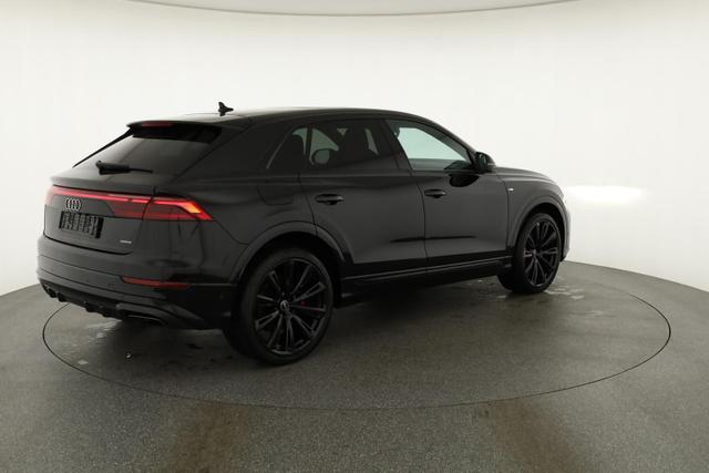 Audi Q8 50 TDI quattro qu S-LINE, Standheizung, HuD, Luft, Pano, B&O, 23-Zoll, AHK, Leder, AreaView, Optik schwarz 