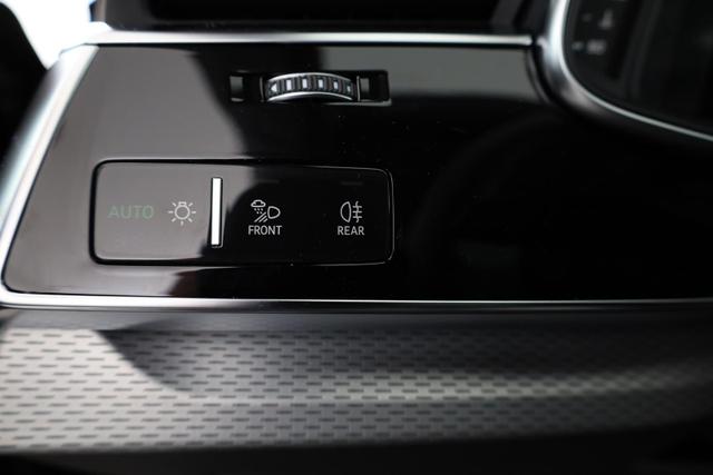 Audi Q8 50 TDI quattro qu S-LINE, Luft, Pano, B&O, 23-Zoll, AHK, Leder, AreaView, Optik schwarz 