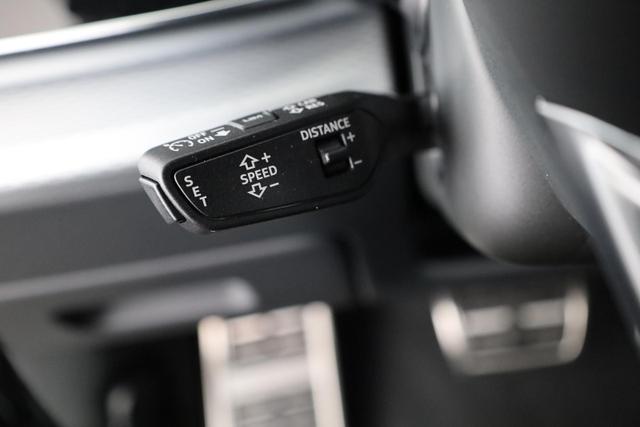 Audi Q8 50 TDI quattro qu S-LINE, Luft, Pano, B&O, 23-Zoll, AHK, Leder, AreaView, Optik schwarz 