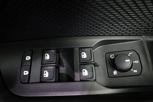 Skoda Octavia Combi 2.0 TDI 110 kW Selection DSG Selection, Navi, AHK, el. Klappe, 5-J Garantie 